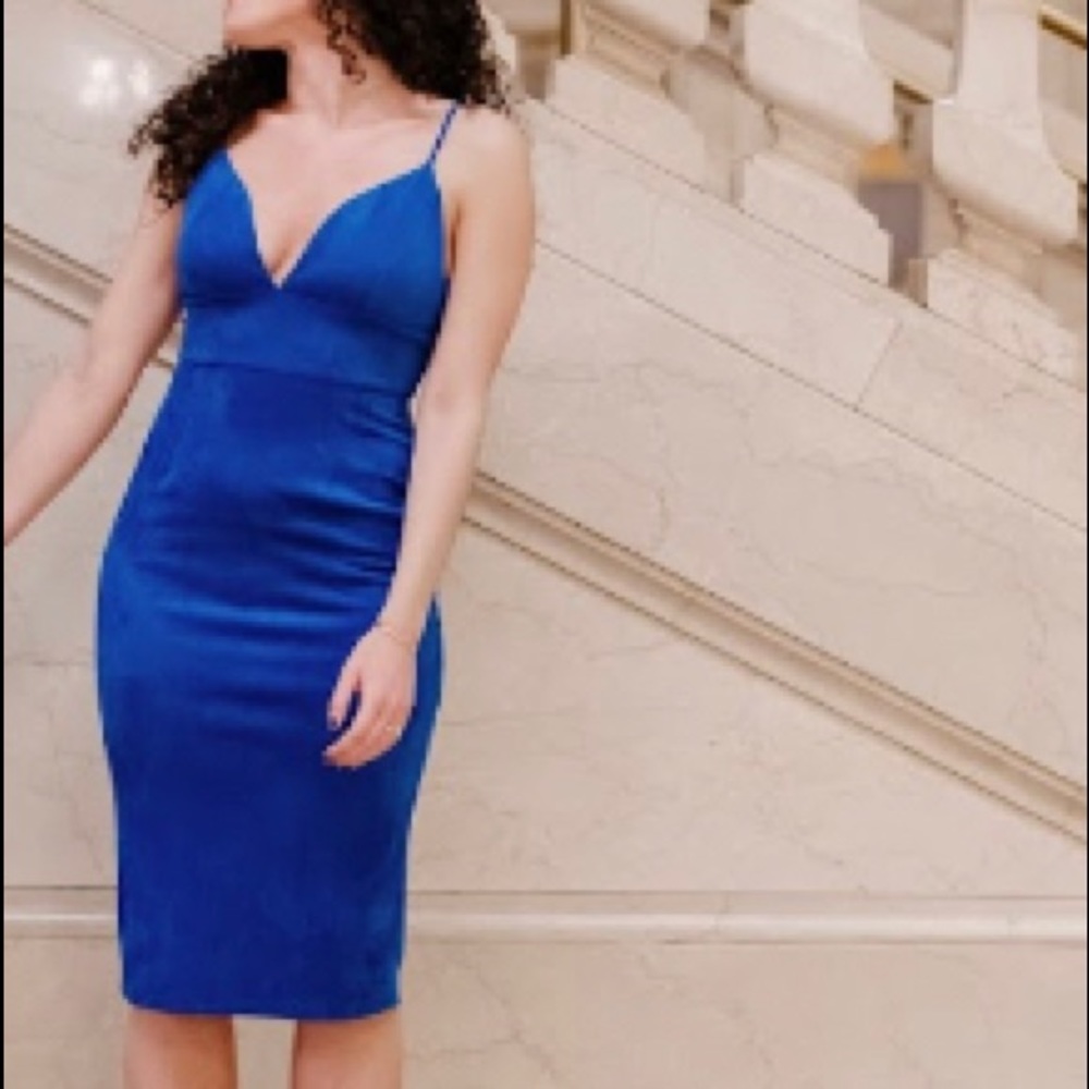 Lulus blue midi dress// bodycon